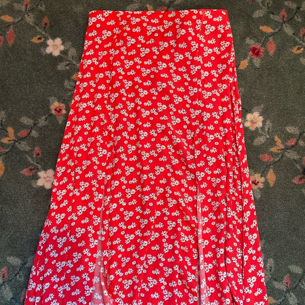 Zara floral skirt w/ 2 slits